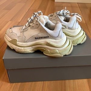 poshmark balenciaga triple s